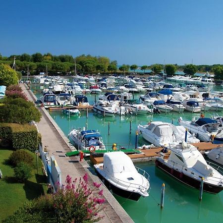 Marina Uno View Apartment Lignano Sabbiadoro Exterior photo