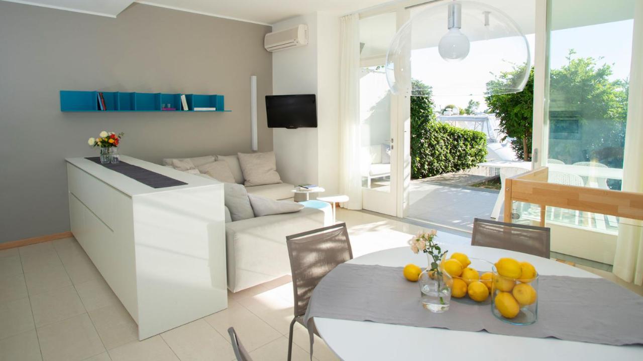 Marina Uno View Apartment Lignano Sabbiadoro Exterior photo